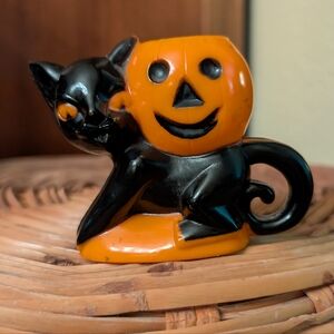 Rosbro Plastics 1950's era Halloween candy holder. Cat with pumpkin/Rare